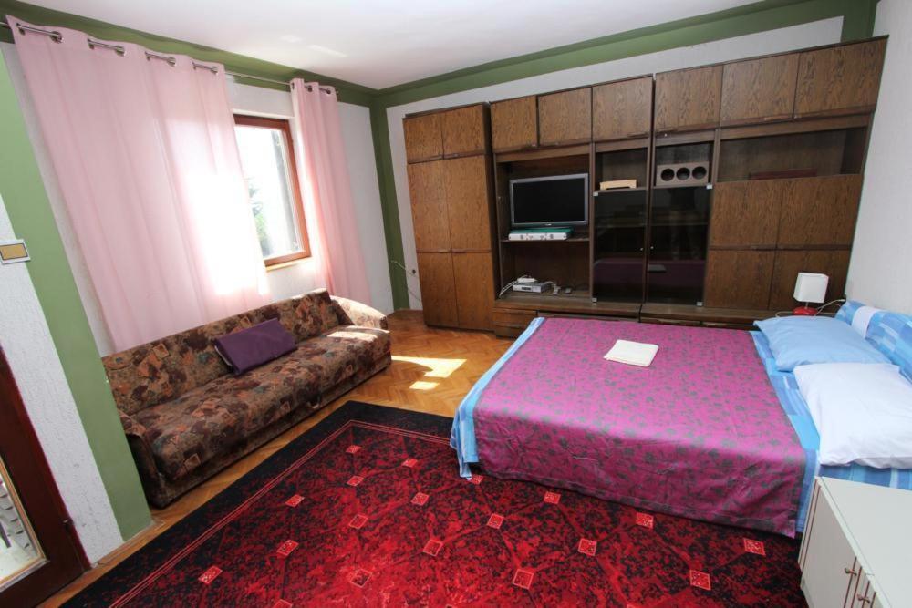 Sandra Apartment *